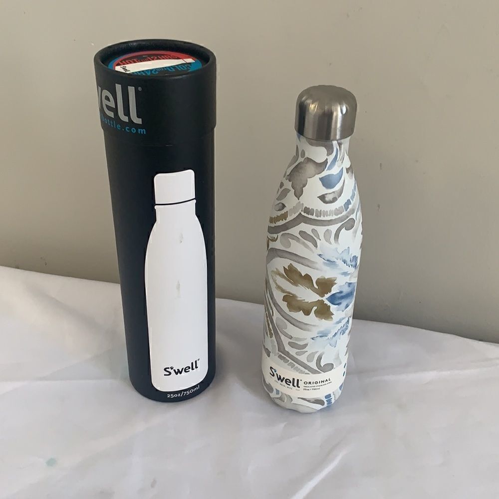S'well 25 oz Bottle - New